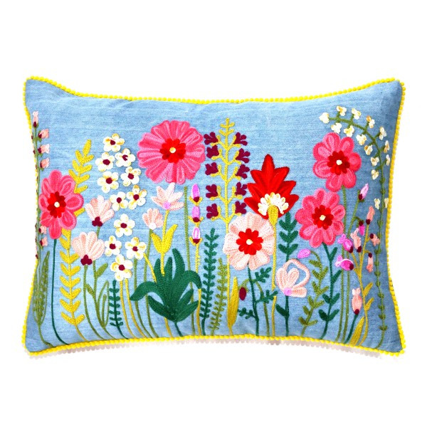 Baumwollkissen mit Blumenstickerei & Pomponborte – Blau